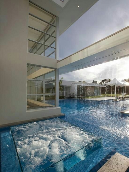 Piscina com Hidro [ 35 Ideias incríveis, benefícios e cuidados ]